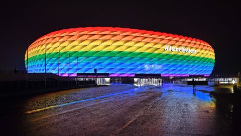 UEFA langetas staadioni vikerkaare värvide osas otsuse