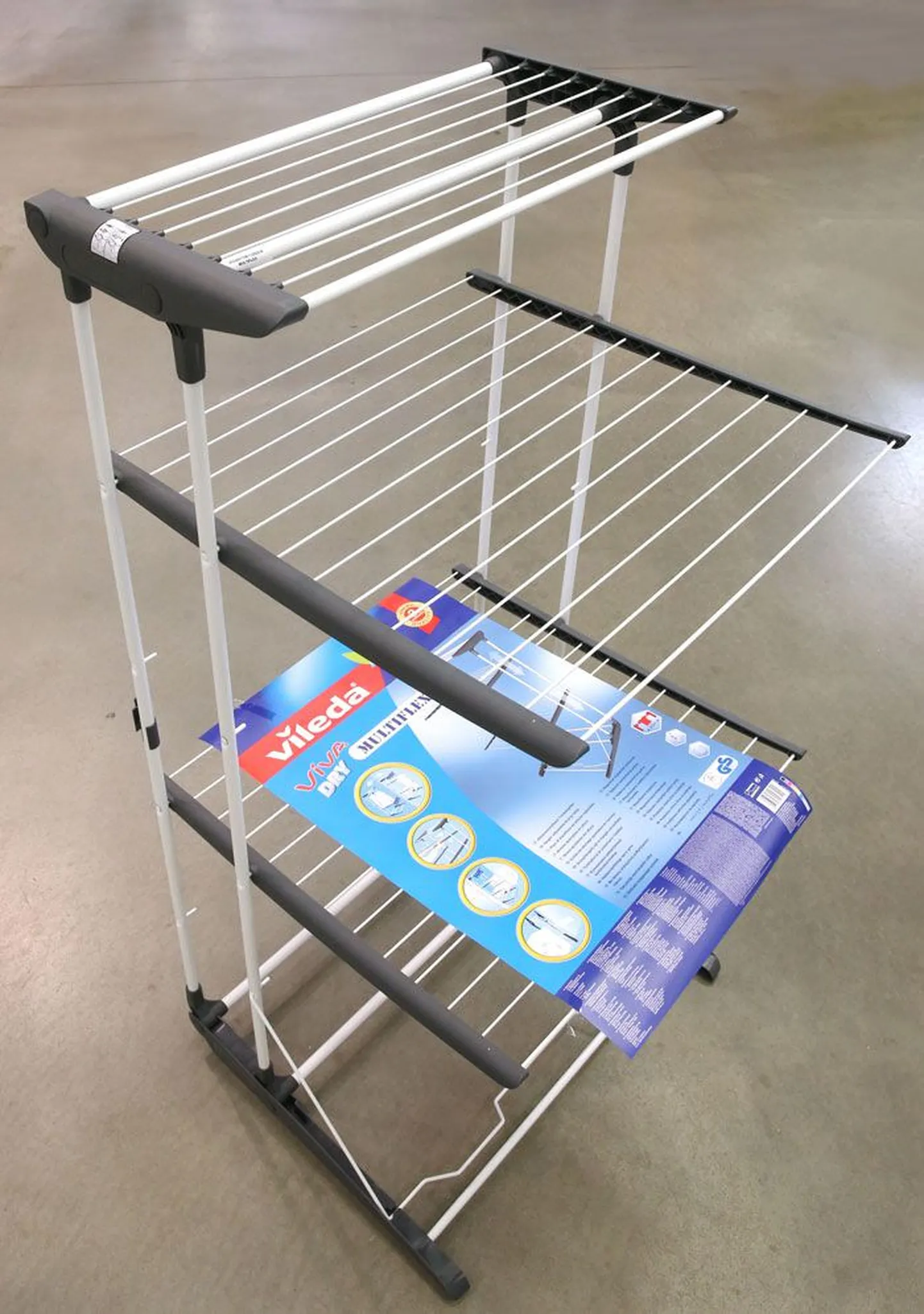 Vileda Viva Dry Multiflex. Plussid: võtab vähe ruumi, stabiilne. Mõõdud avatuna: 66 x 61 x 140 cm.  Miinused: kõrgem hind – 65 eurot, soodus 35,99 eurot (K-Rauta). Ei mahuta väga suurt pesu.