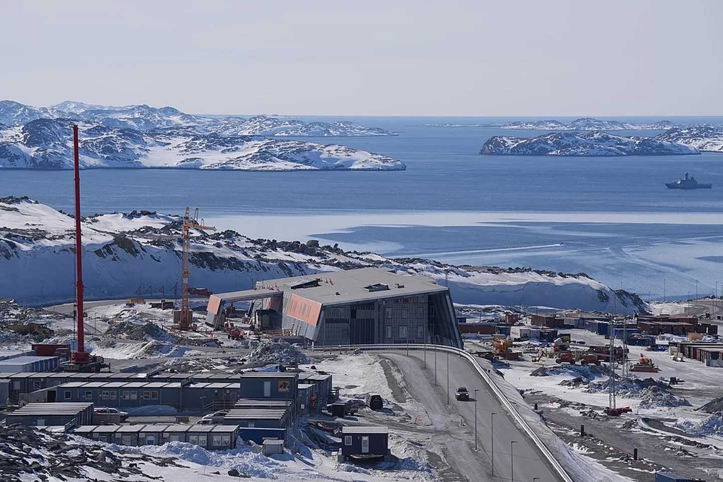 Nuuki lennujaama uus reisijate terminal.