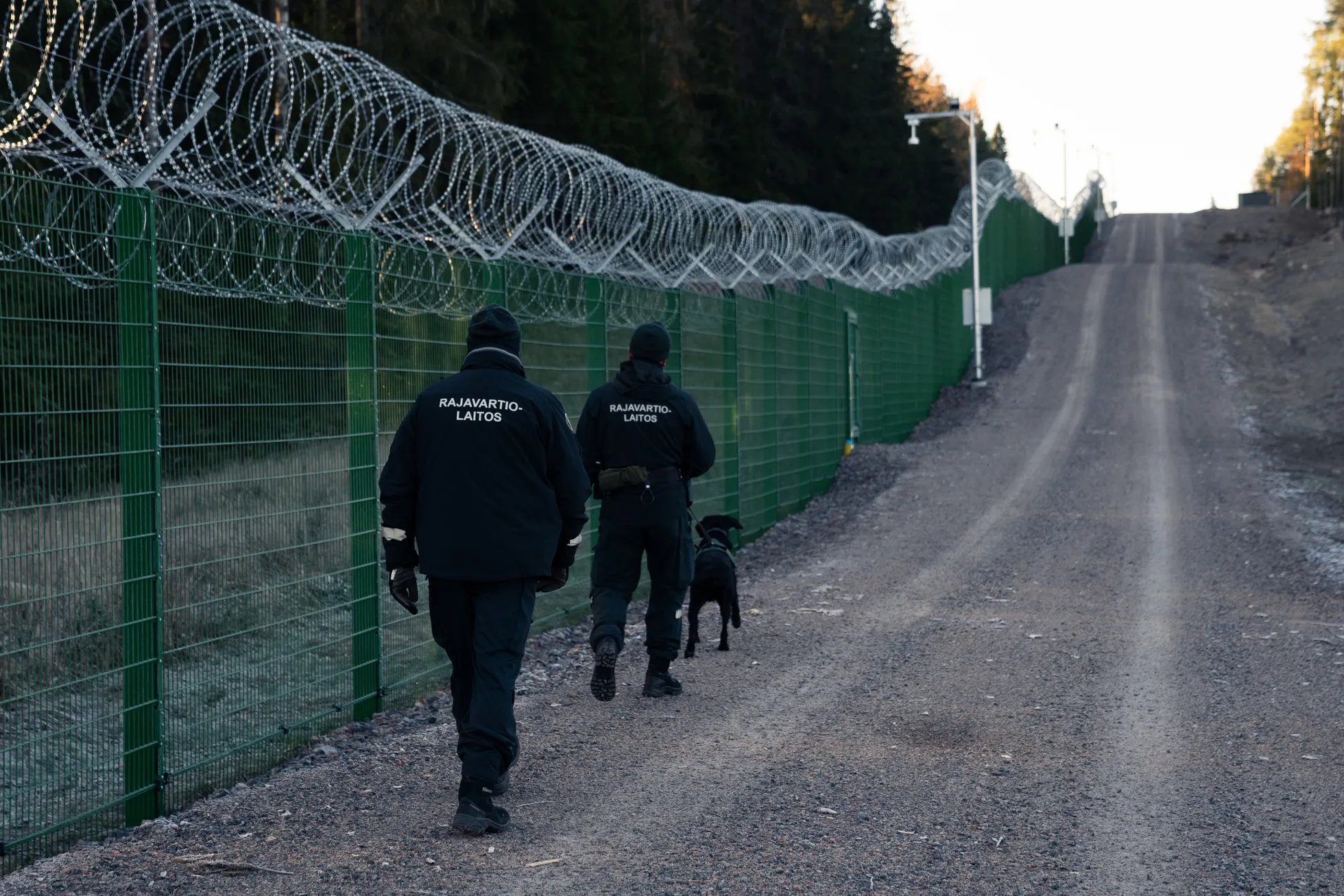 The new high border fence is being built specifically near official border crossing points or in areas where Russian highways run close to the border. In other parts of the border, the Finns will continue to rely on previously established infrastructure.