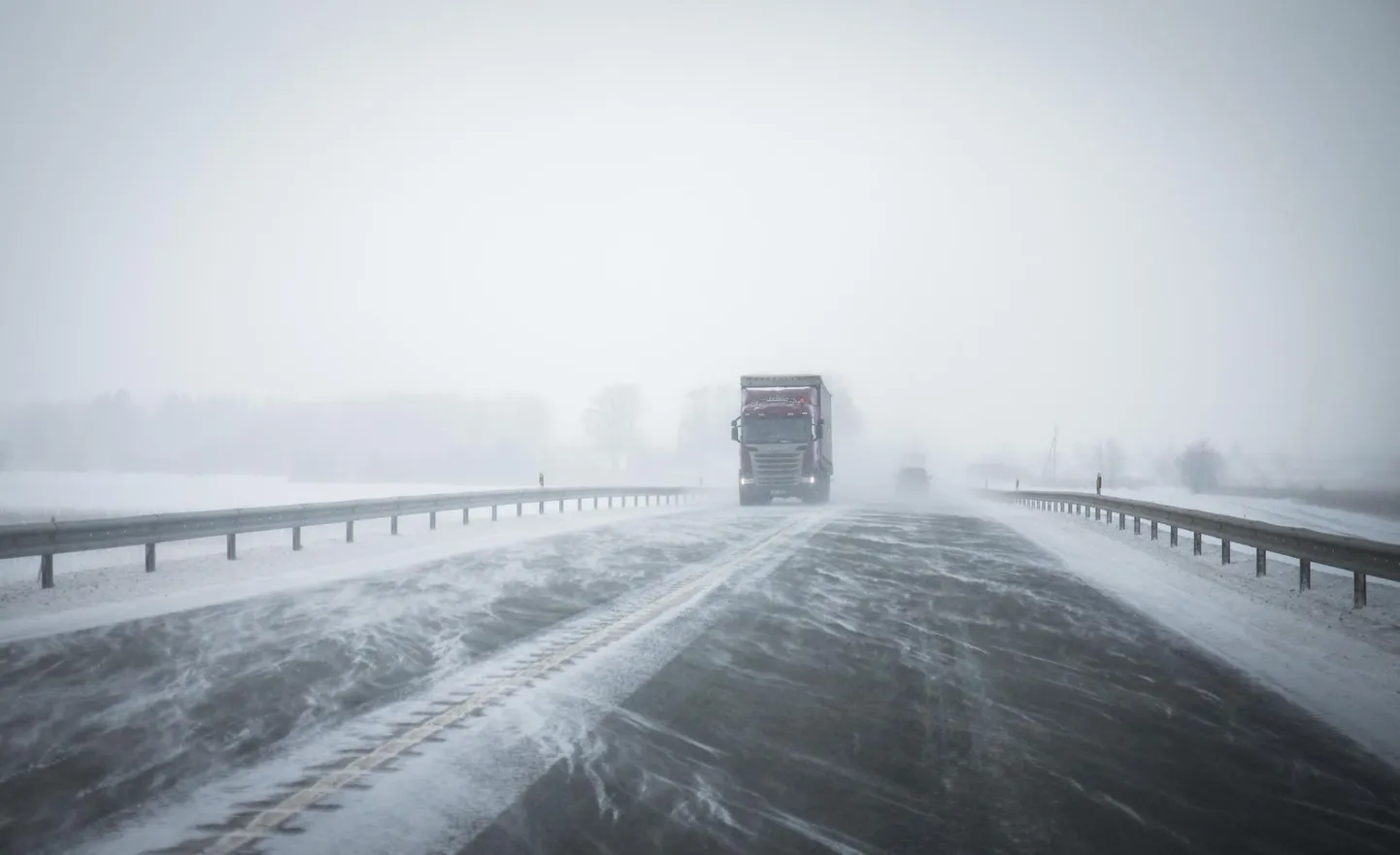 Tallinna–Narva maantee pinnatuisus.