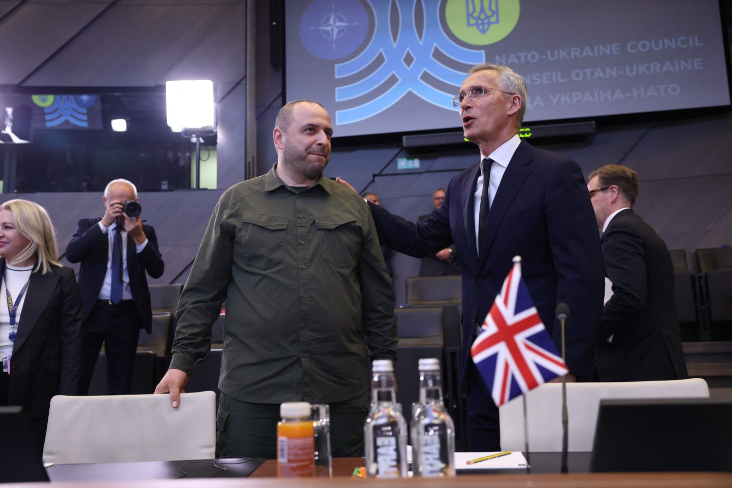 Ukraina kaitseminister Rustem Umerov ja NATO peasekretär Jens Stoltenberg.