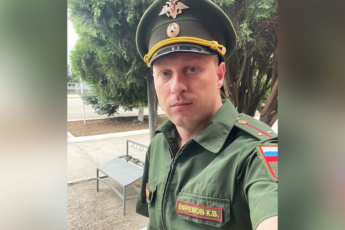 Одна из последних фотографий Константина Ефремова в военной форме, Чечня, июнь 2022.