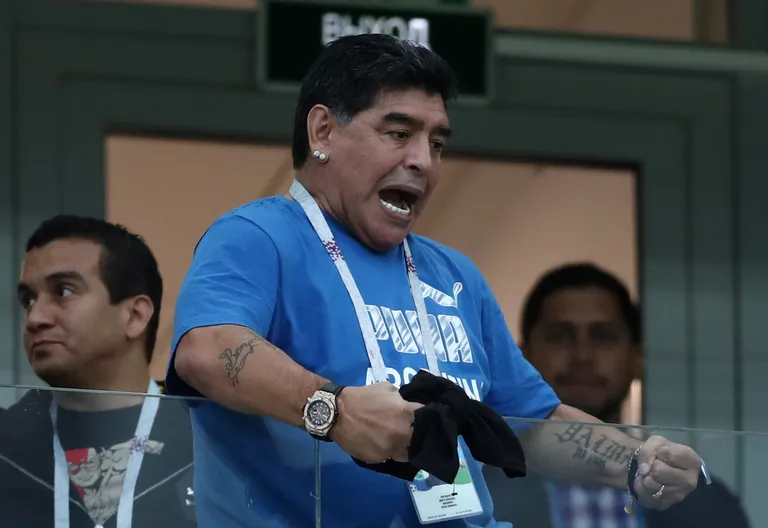Diego Maradona vaatas Nižni Novgorodis Argentina - Horvaatia kohtumist