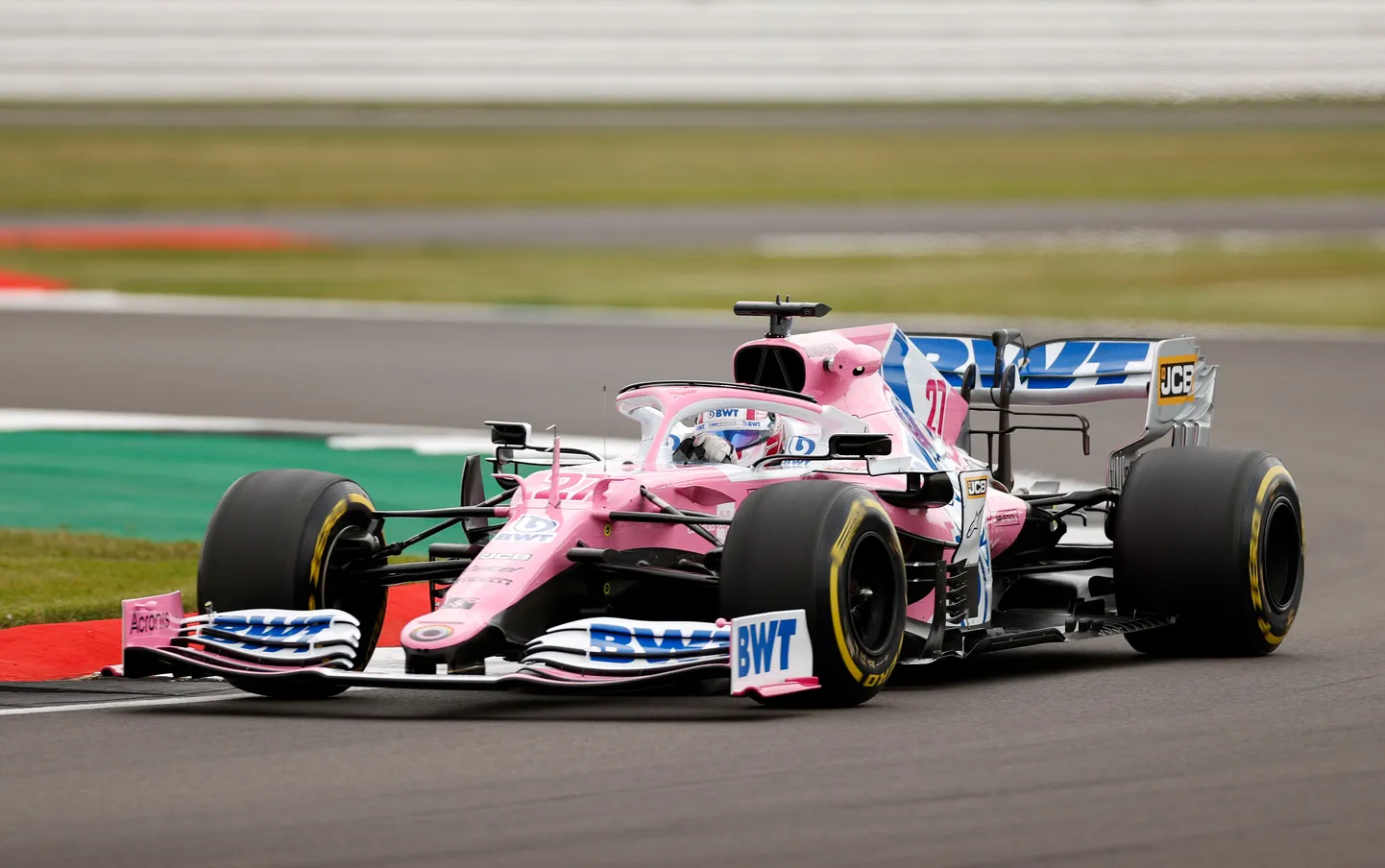 Nico Hülkenberg Racing Pointi vormeliga.