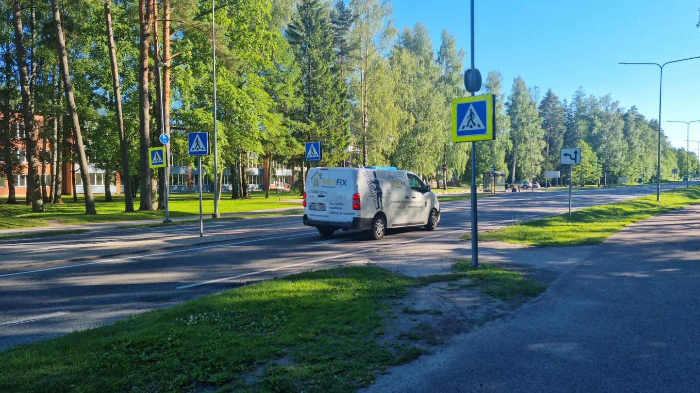 Paikuse kooli eest sõidab läbi keskmiselt ööpäevas pea 8000 autot.