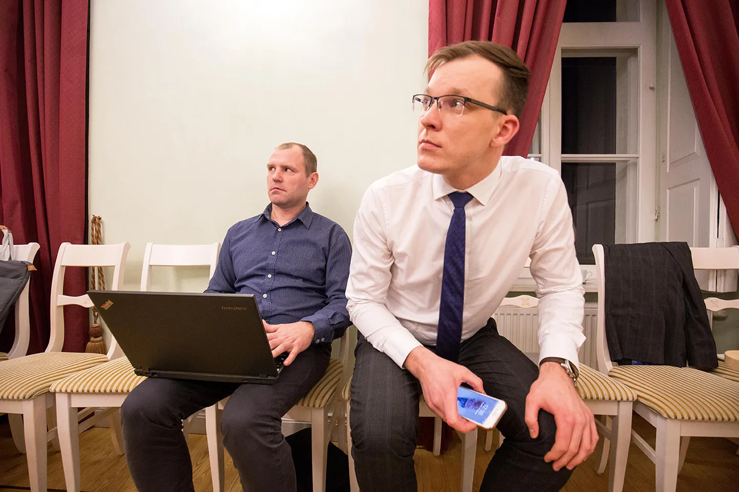 Järva vallavolikogu valis Marek Kase (vasakul) abivallavanemaks 25. jaanuaril. Koostöö vallavanem Rait Pihelgaga ei sujunud ja nüüd otsustas Kask ameti maha panna.