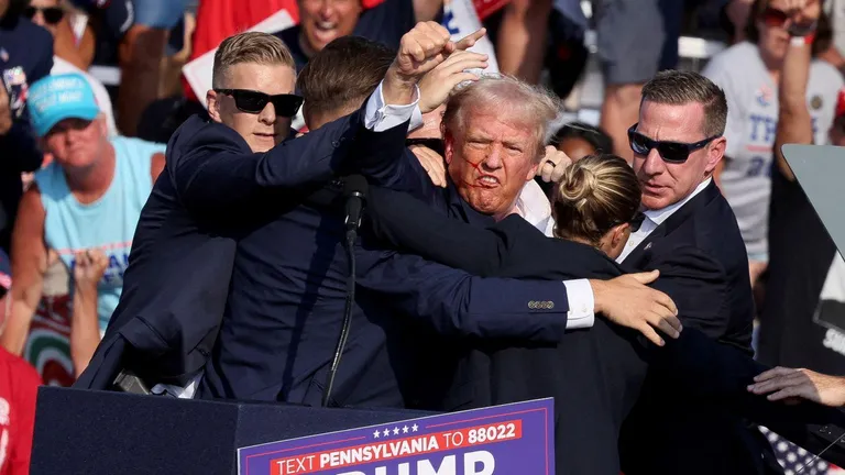 Трамп после покушения.