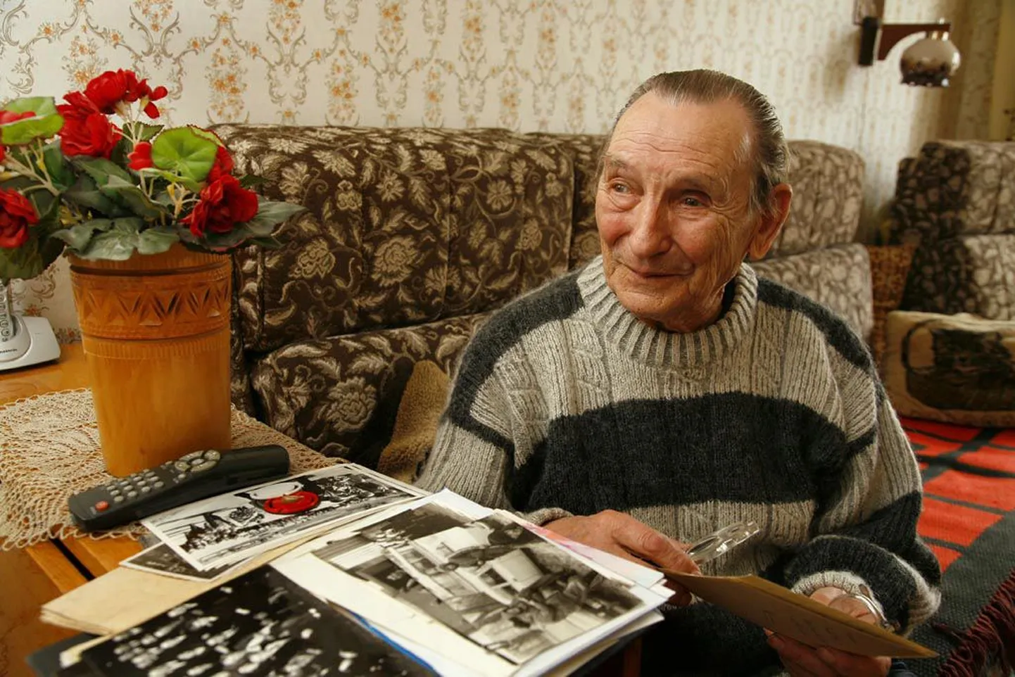 "Kahjuks ei teata kuigi palju töö-, õigemini surmapataljonidest, kus ebainimlikes tingimustes hukkusid tuhanded Eestist 1941. aasta suvel Punaarmeesse mobiliseeritud," nendib korpusemees Gustav Kuiv.