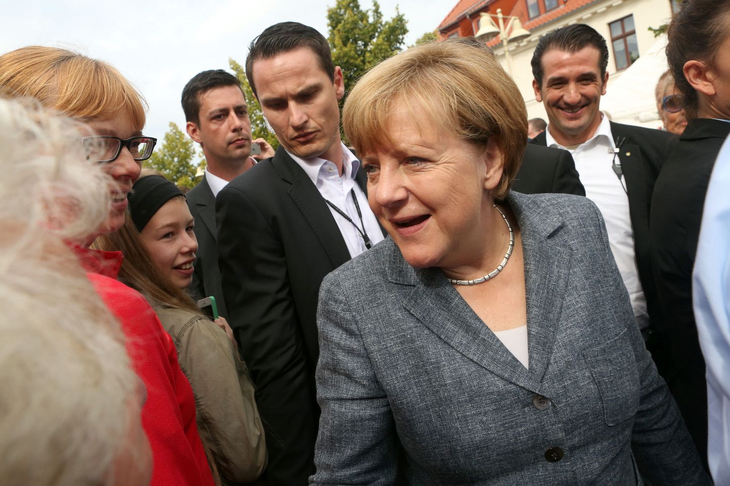 Angela Merkel kristlike demokraatide kampaaniaüritusel koduringkonnas.