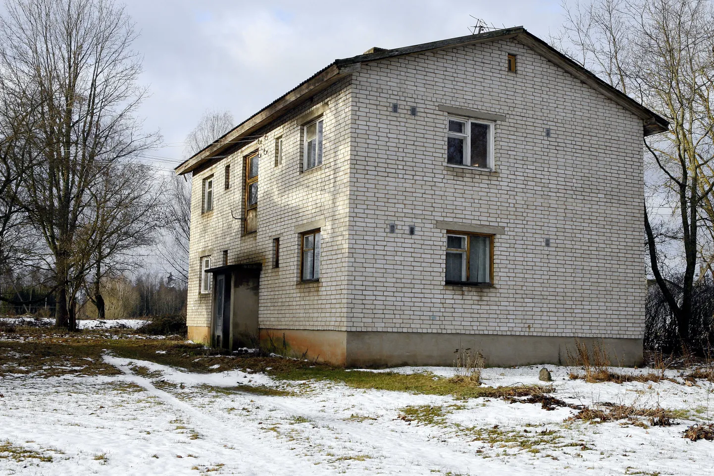 Korterelamu.