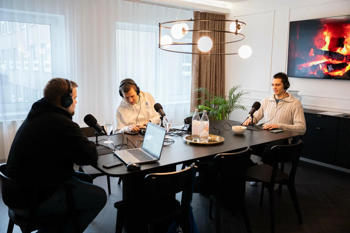 Taskuhäälingu saated lindistatakse Wesenberghi hotelli sviidis.