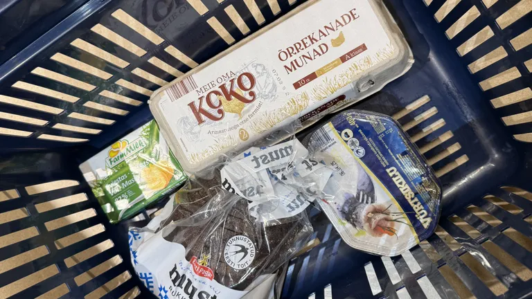 Продуктовая корзина в Maxima.