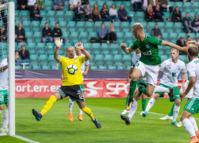 Henrik Pürg lööb Levadiale värava.