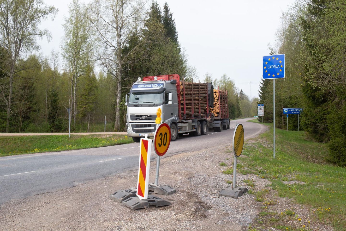 Eesti ja Läti piir oli kevadel ligi poolteist kuud suletud. Kuidas hakkab piiriületus käima uuest nädalast, polnud reedel veel teada.
