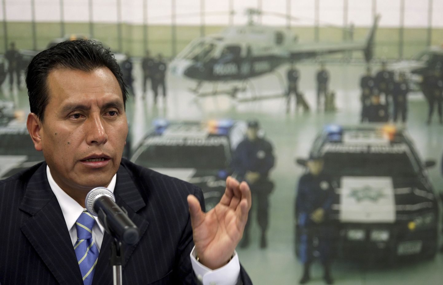 Mehhiko avaliku julgeoleku aseminister Facundo Rosas kinnitas mõjuka narkoparuni Eduardo Arellano Félixi arreteerimist.