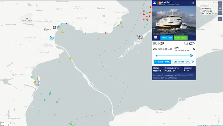 Endine Tallinki laev Sea Wind oli täna hommikul Kertši väina ääres asuvas Kavkazi sadamas.