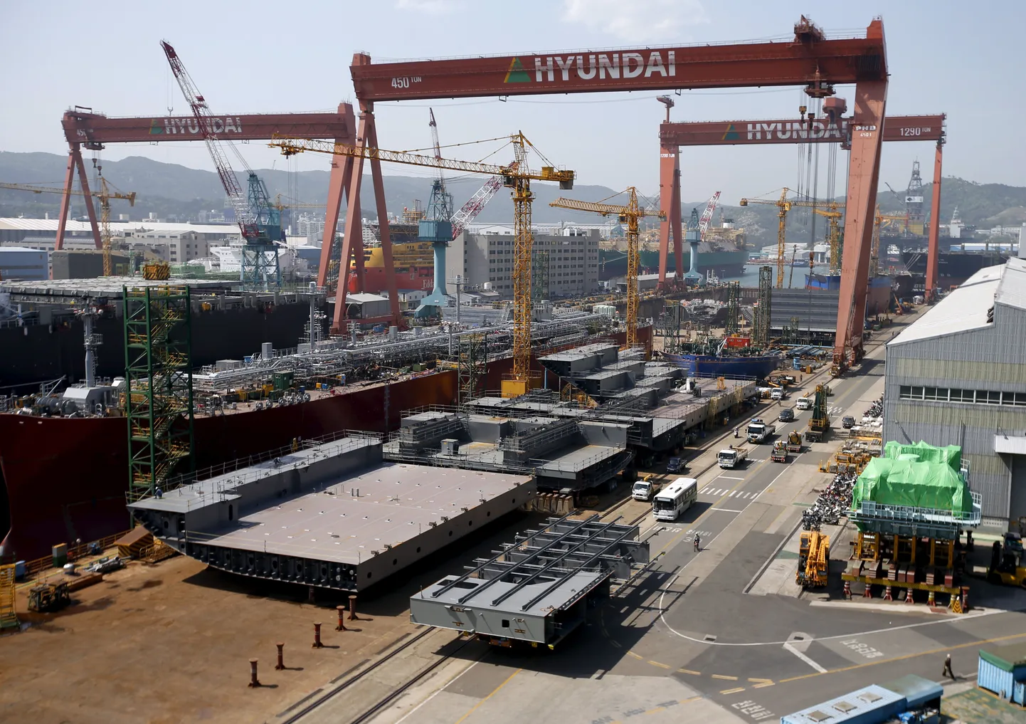 Hyundai Heavy Industries laevatehas Lõuna-Koreas.