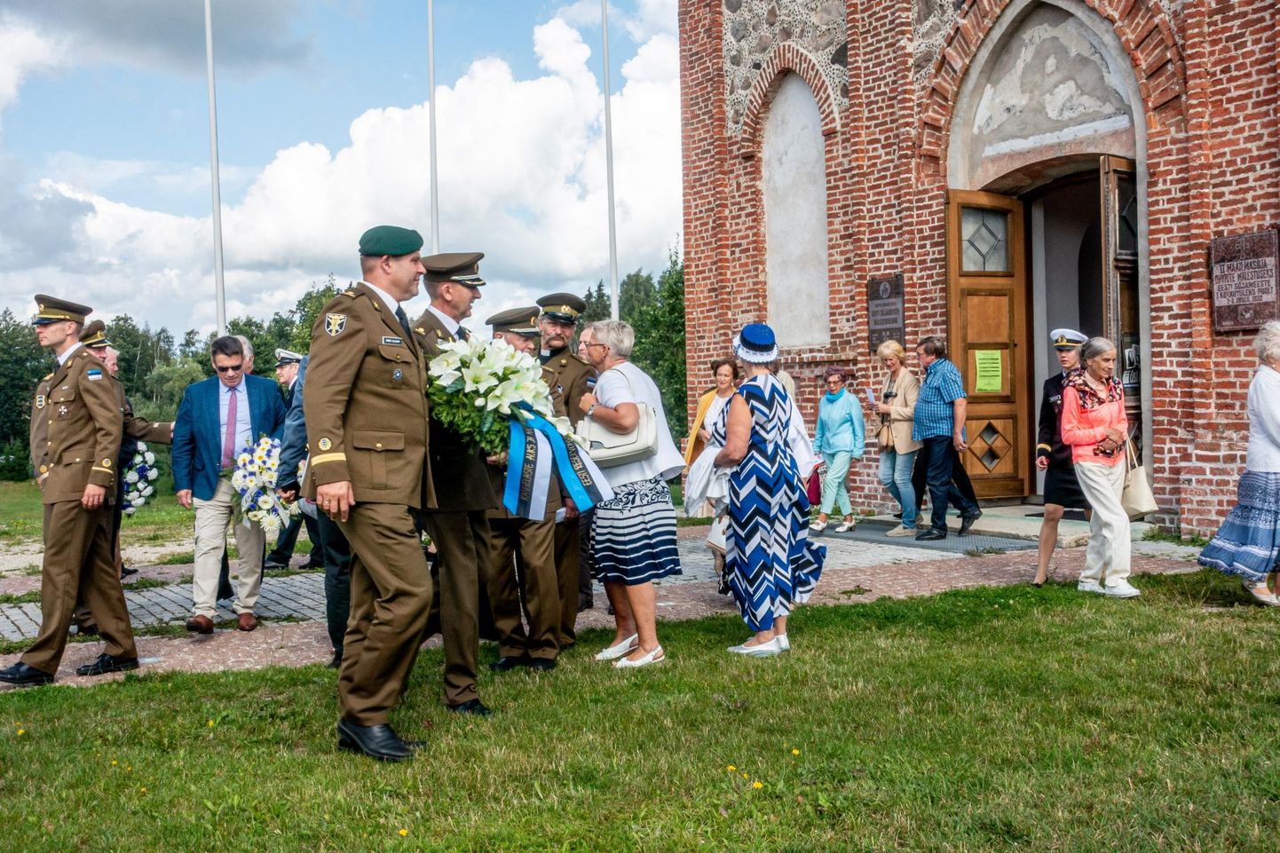 Eesti sõjameeste mälestuskirikus peeti tänujumalateenistust.