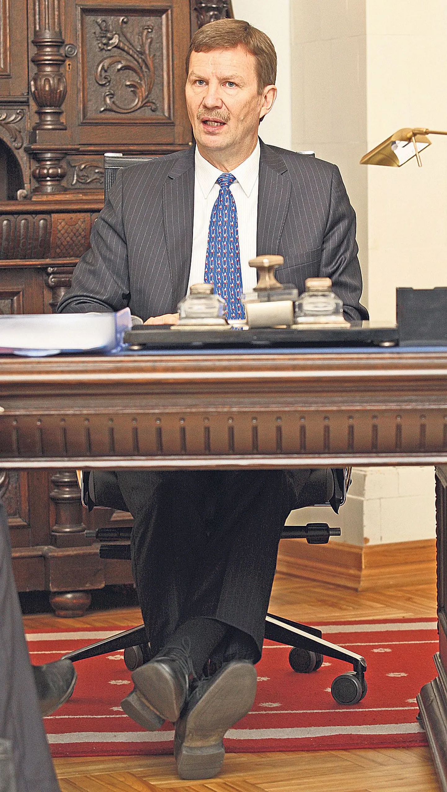 Tartu Ülikooli rektor Volli Kalm