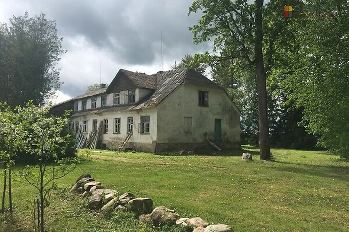 Pakaste mõis.