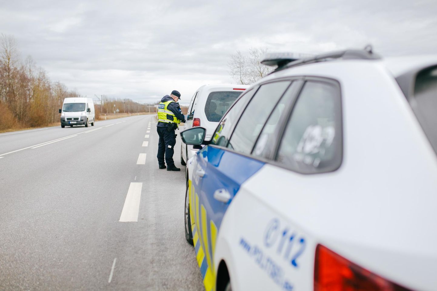 Politsei korraldas reidi, et tuvastada Eestis ebaseaduslikult viibivaid inimesi.