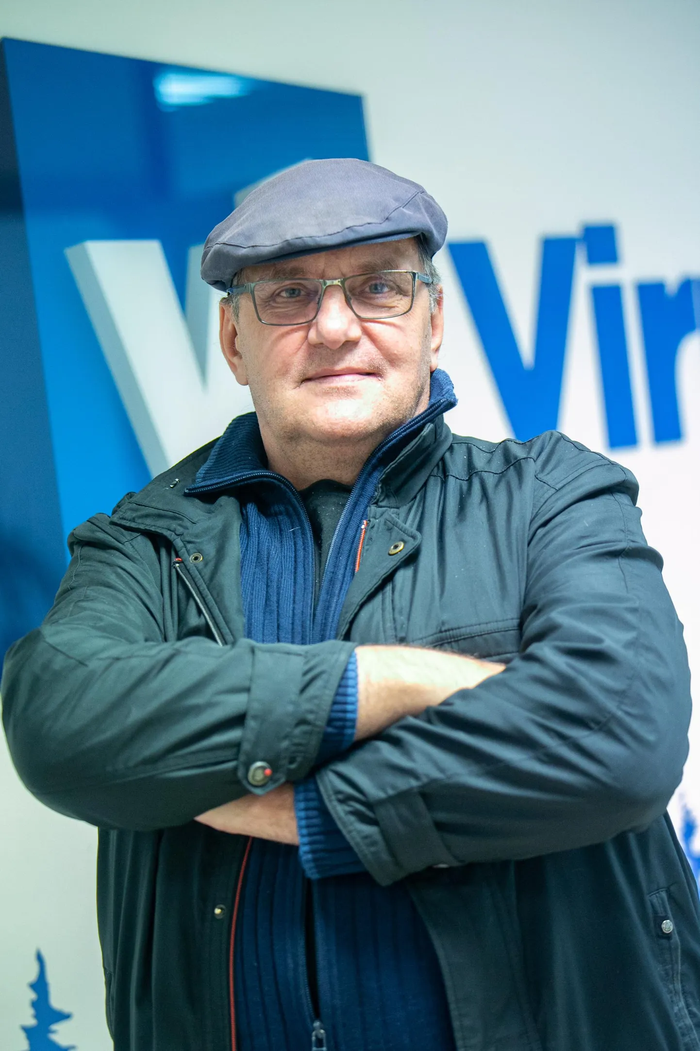 Vana lahinguratsu Erik Ruus on taas publiku ees: vanamehena “Varjudes” ja toriseva kiiruisuveteranina uues seriaalis.