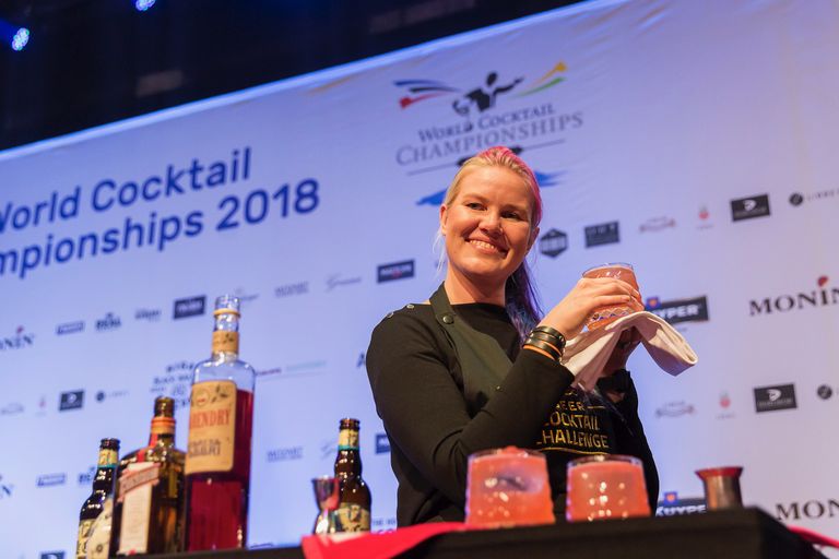 Kokteilivalmistamise 2018. aasta maailmameistrivõistluste kolmas koht õllekokteilide kategoorias kuulub Helen Aasmannile. Kokteili nimi: Witter