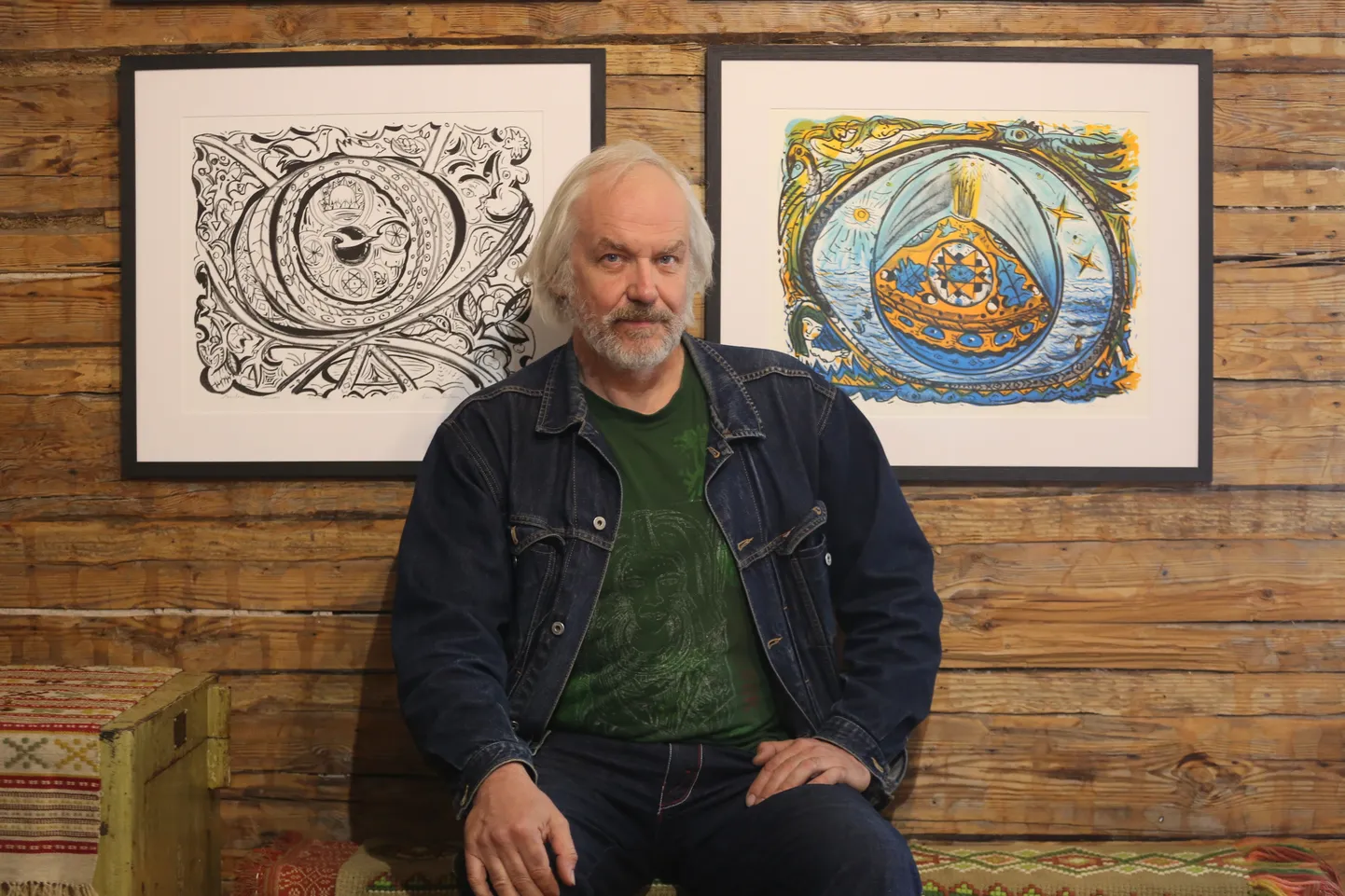 Kunstnik Evar Riitsaar pani oma esimesed litograafialehed Obinitsa galeriis vaatamiseks välja.