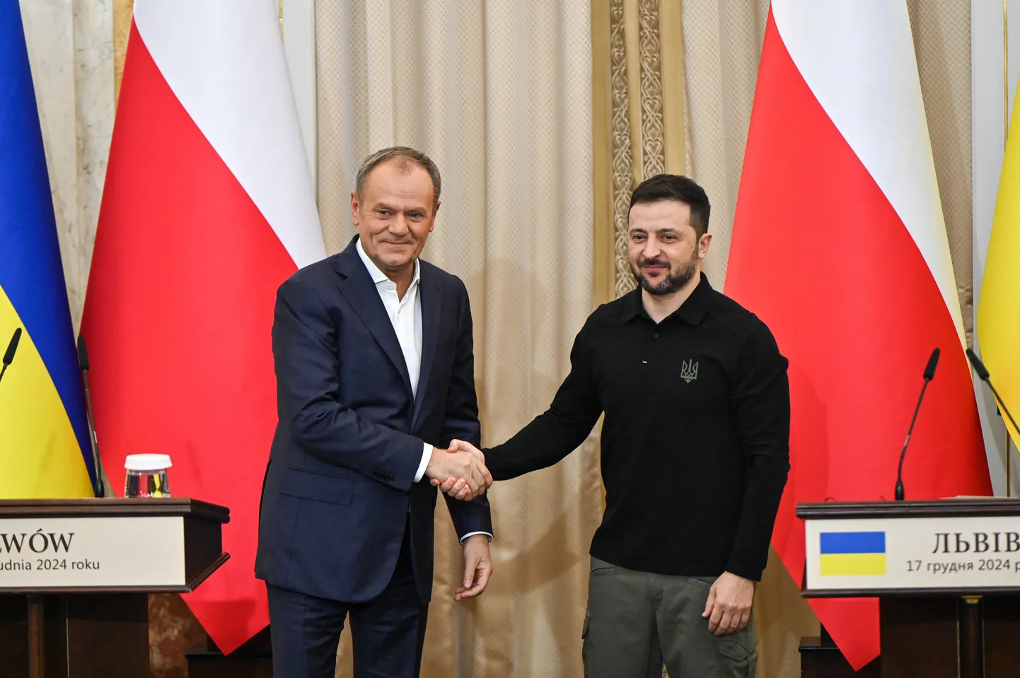 Премьер-министр Польши Дональд Туск и президент Украины Владимир Зеленский