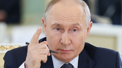 RAINER SAKS ⟩ Putini lihtsakoeliseks muutunud propaganda viitab kontrolli kadumisele inforuumi üle