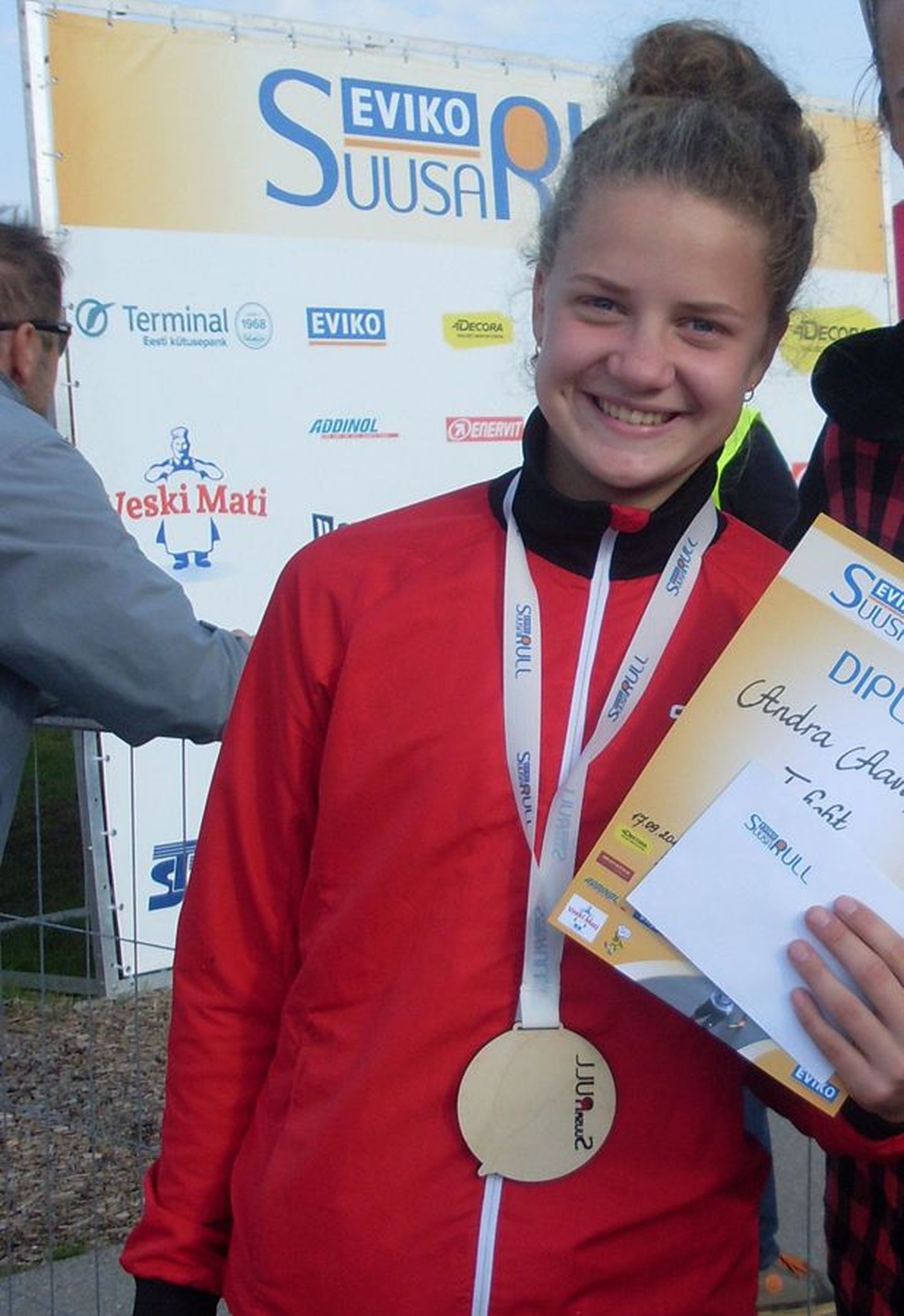 Andra Aavik võitis Eesti rullsuusatamise sarja viiest etapist neli ning võttis 14-aastaste tütarlaste arvestuses veenva üldvõidu.
