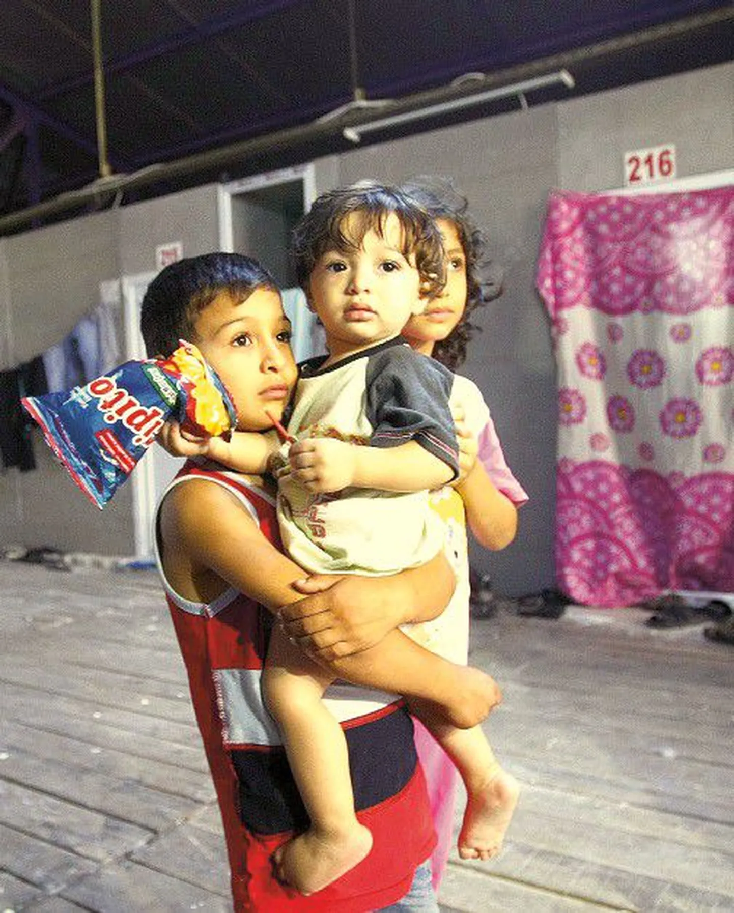 Сирийские дети-беженцы в приграничном лагере в провинции Хатай в Турции.