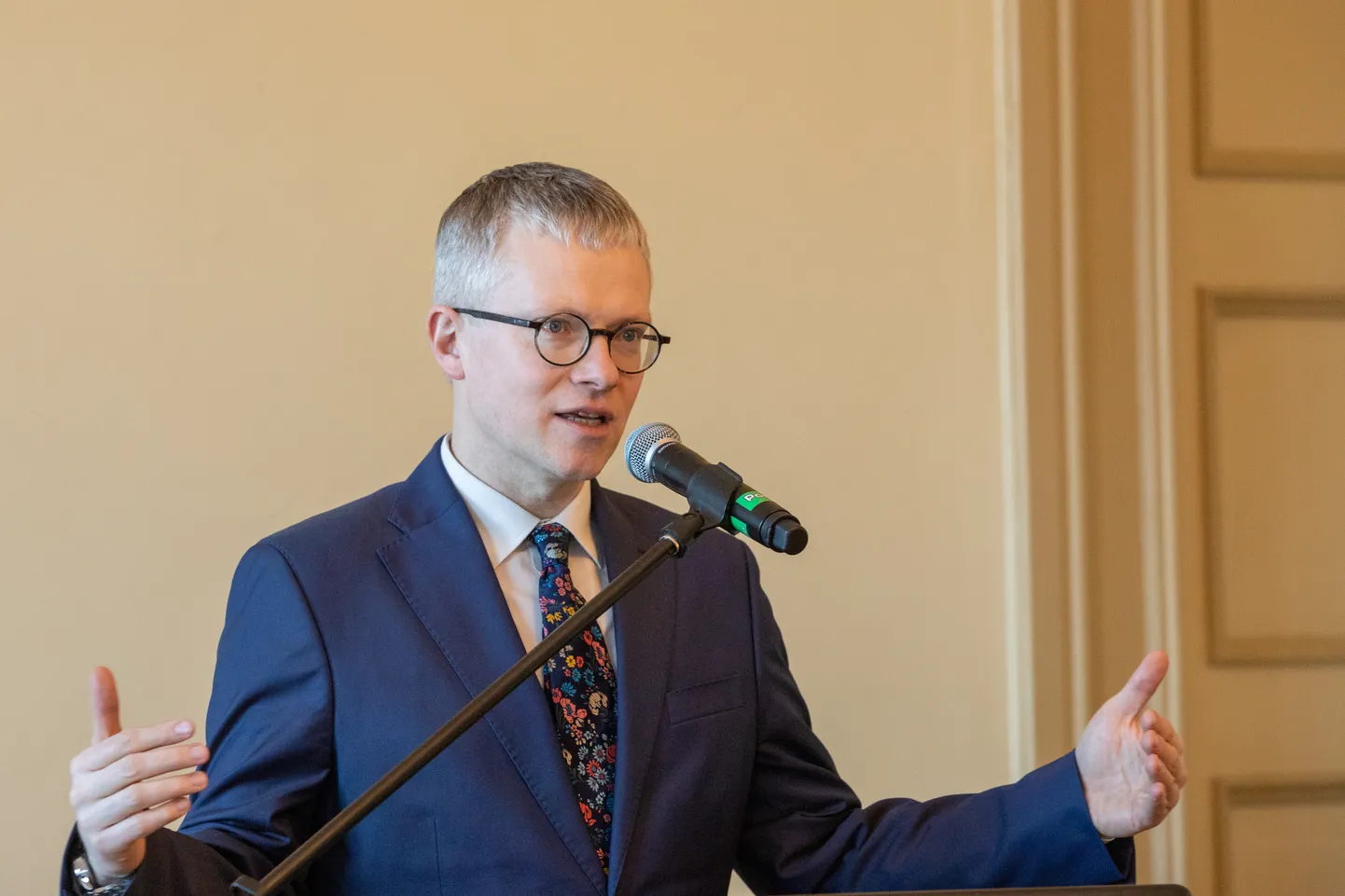 Mereala planeeringu ettevalmistamist juhtinud riiriigihalduse minister Janek Mäggi Viljandi riigimaja avamisel.