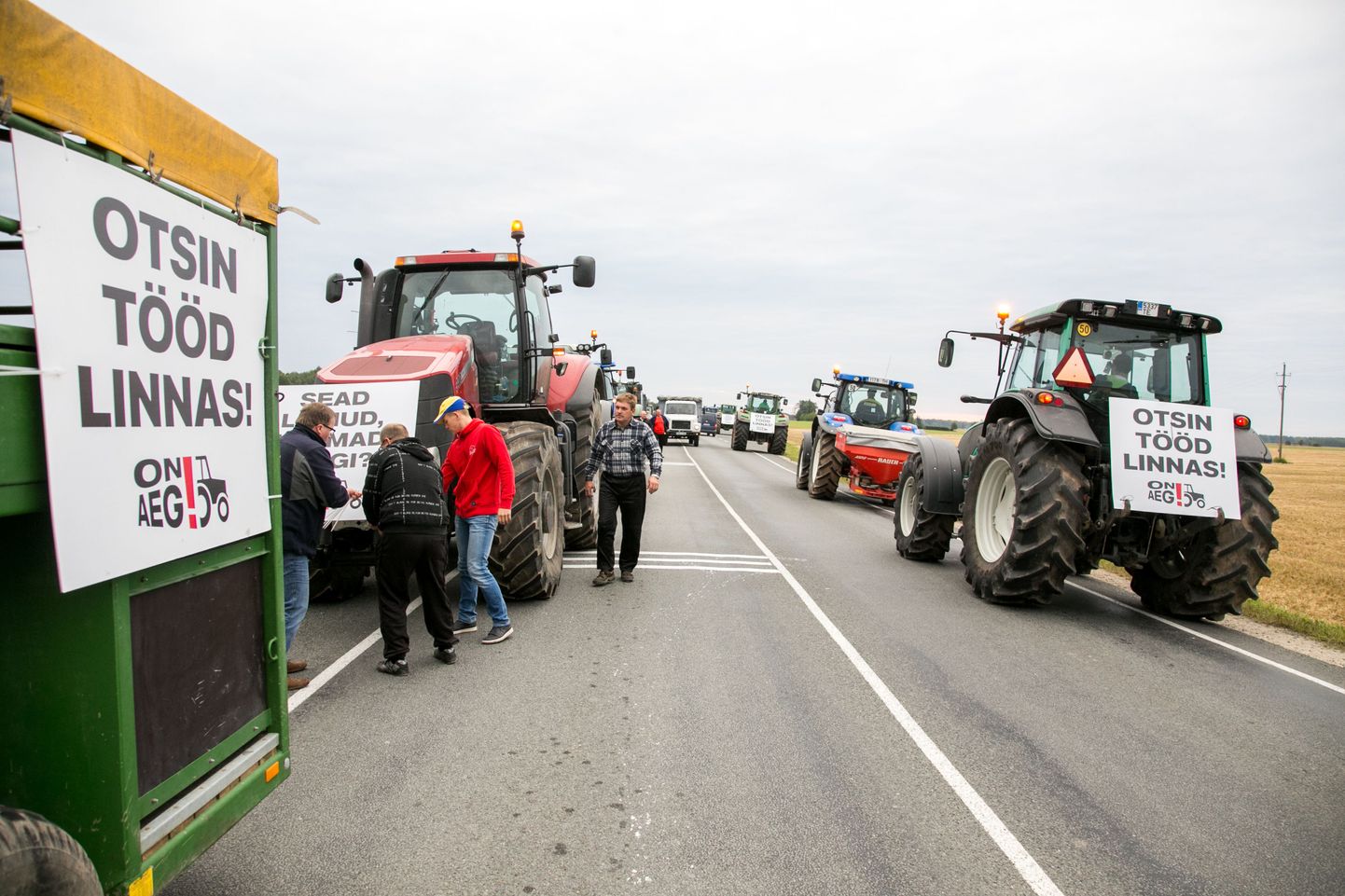 Põllumehed alustasid oma protestikäiku Tallinna