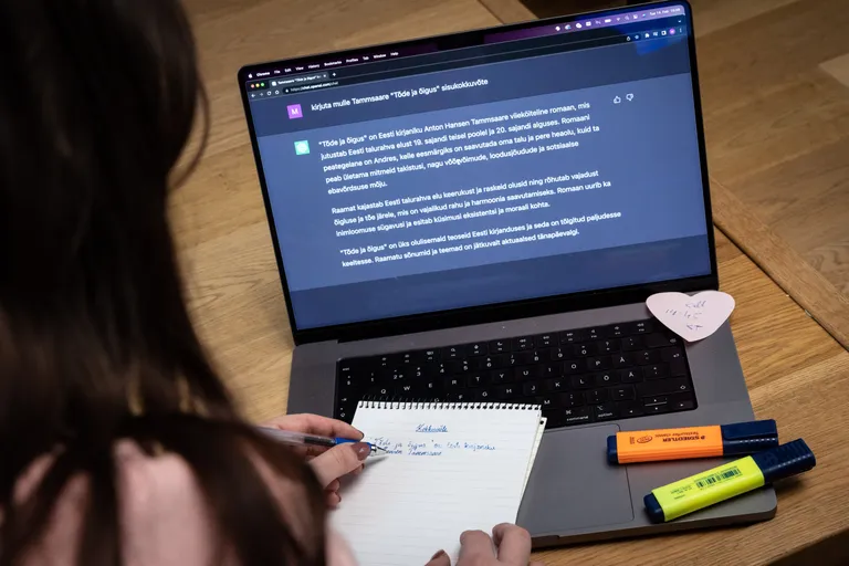 Tehisintellektil baseeruva tekstiprogrammi ChatGPT kasutamisest koolitöö tegemisel.