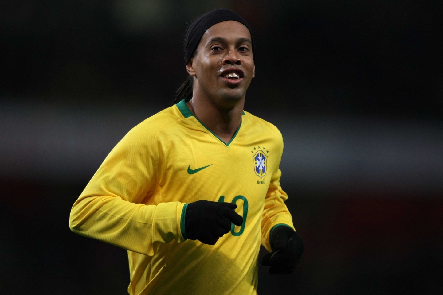 Ronaldinho, kodanikunimega Ronaldo de Assis Moreira