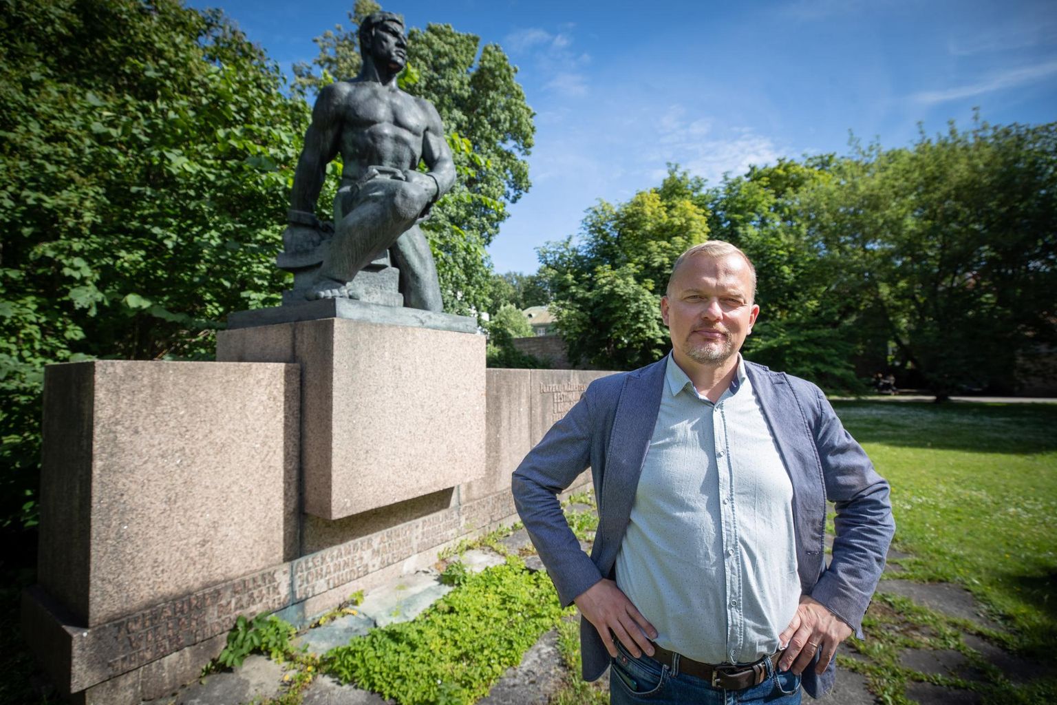 Ametiühingutegelastele pühendatud mälestusmärgi Tallinnas Toompargis võiks riigikogu liikme ja ajaloolase Jaak Juske arvates küll kiiremas korras ära viia.