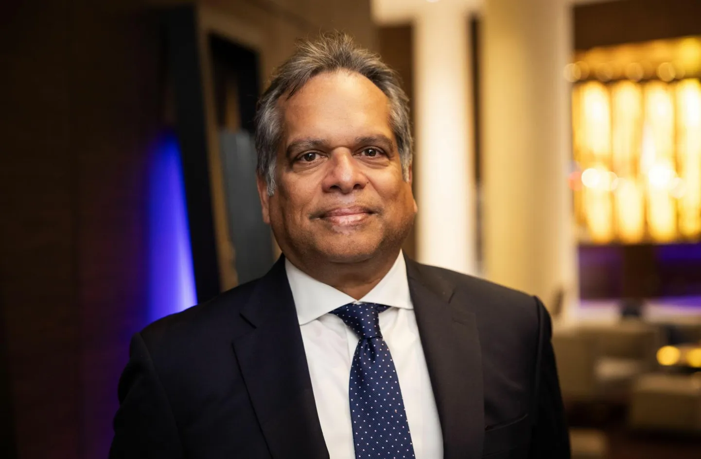 Ramesh Rajasinghami sõnul tuleb abivajajateni pääsemiseks konflikti pooltele eelkõige selgeks teha, et ÜRO humanitaarabitöötajad on neutraalsed, erapooletud ja sõltumatud ega ole kellegagi poliitilises liidus.