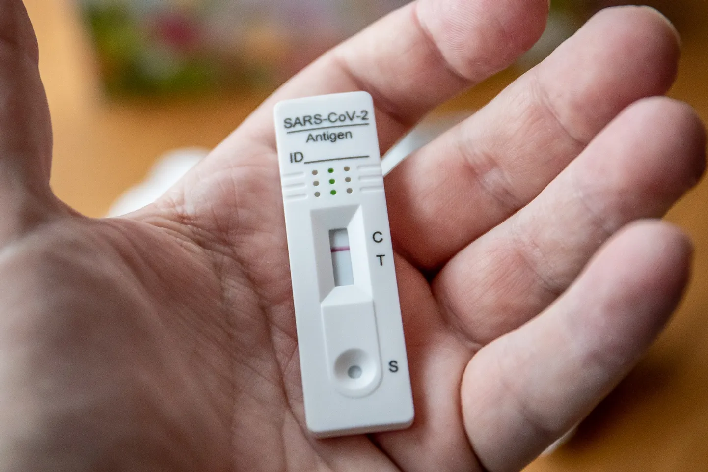 PCR-testi asendab esmaspäevast kiirtest.