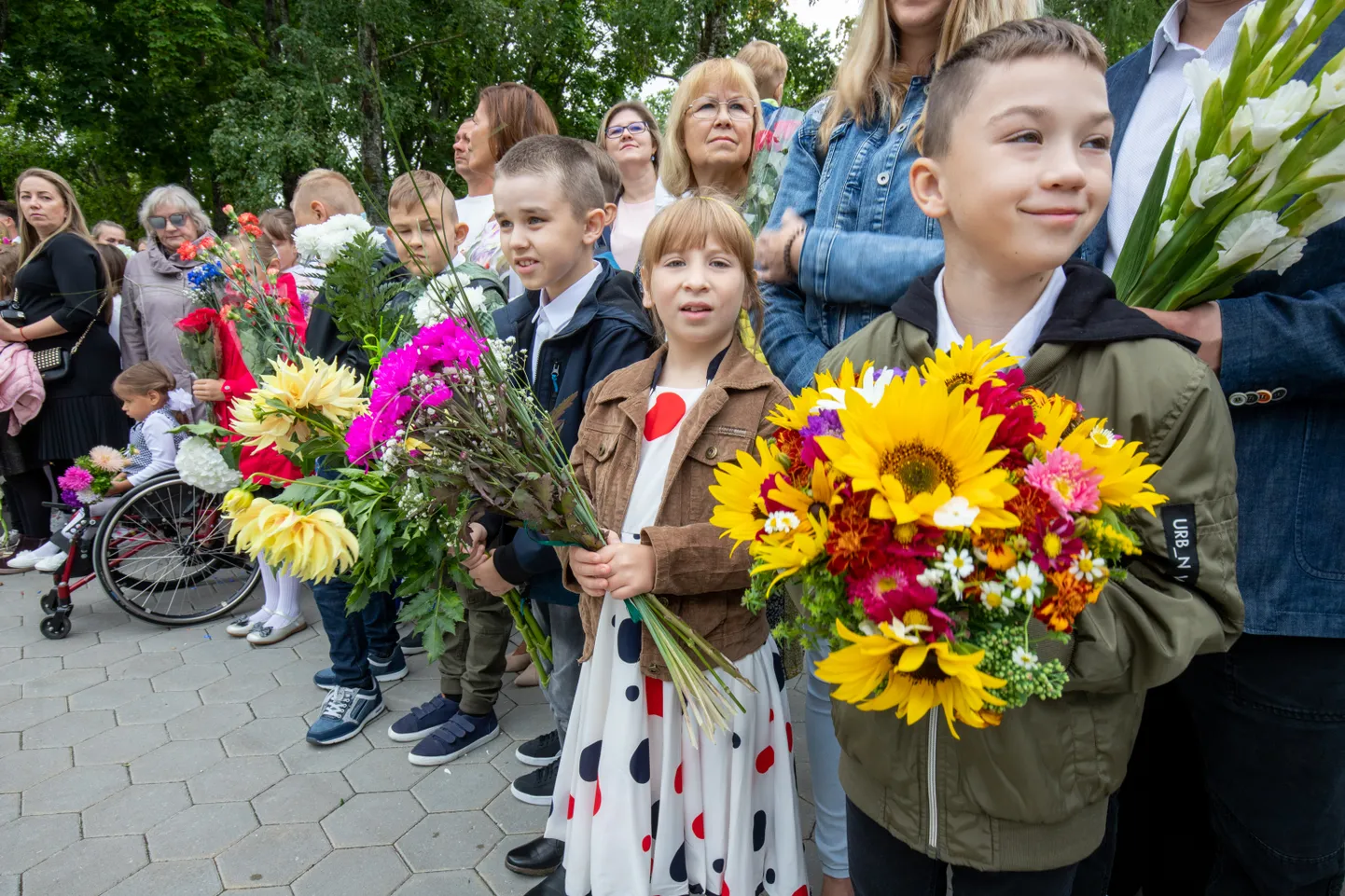 Esimene september, uus kooliaasta, teadmistepäev, tere kool, jälle kooli. Tammsaare kool.