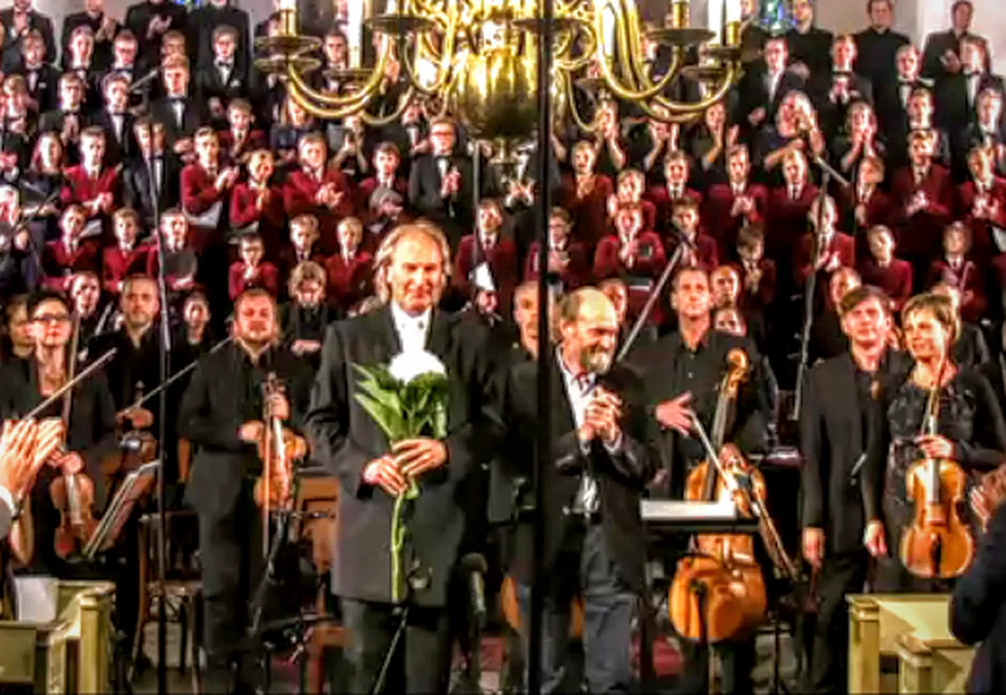 Tõnu Kaljuste ja Arvo Pärt tänasid publikut.