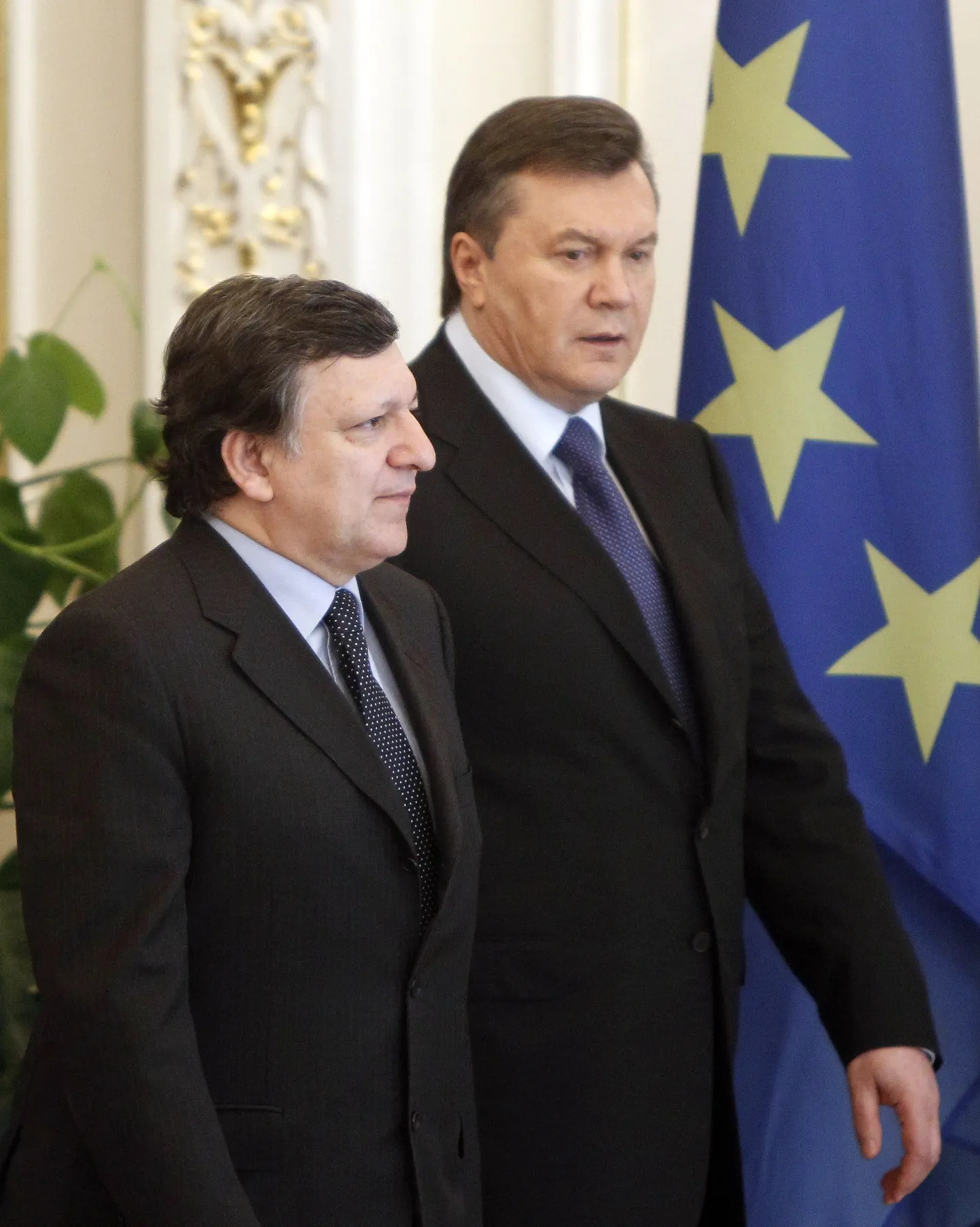 Глава Еврокомиссии Баррозу (слева) и президент Украины Виктор Янукович.