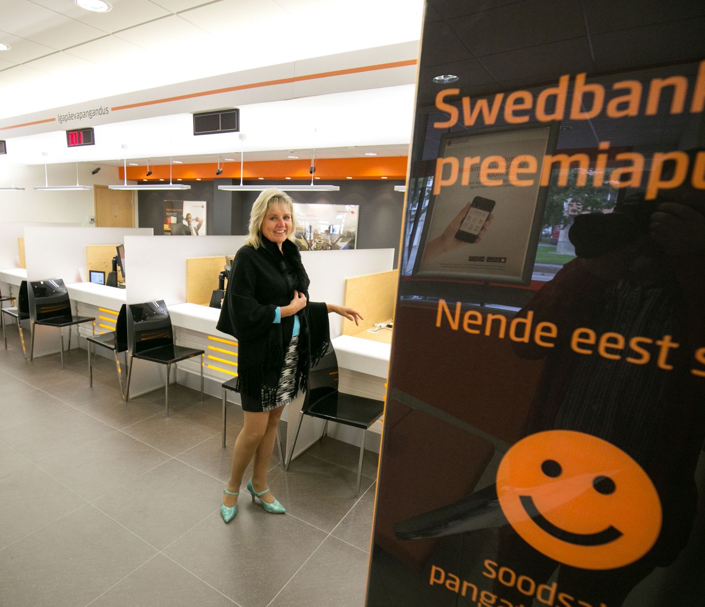 Swedbanki kontoris on nõustamisel aina suurem roll.