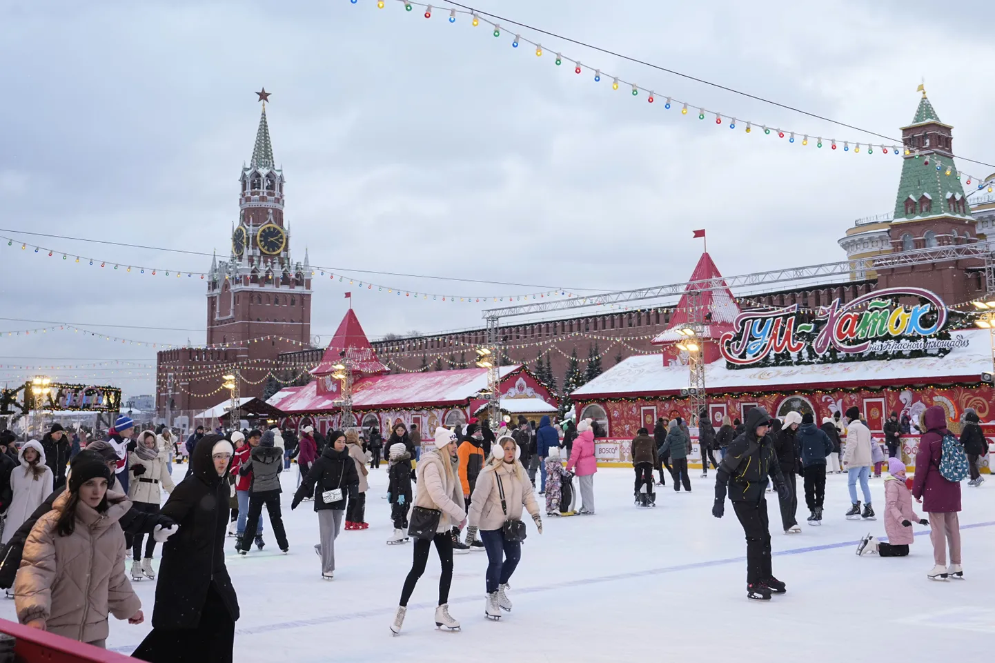Красная площадь в Москве зимой