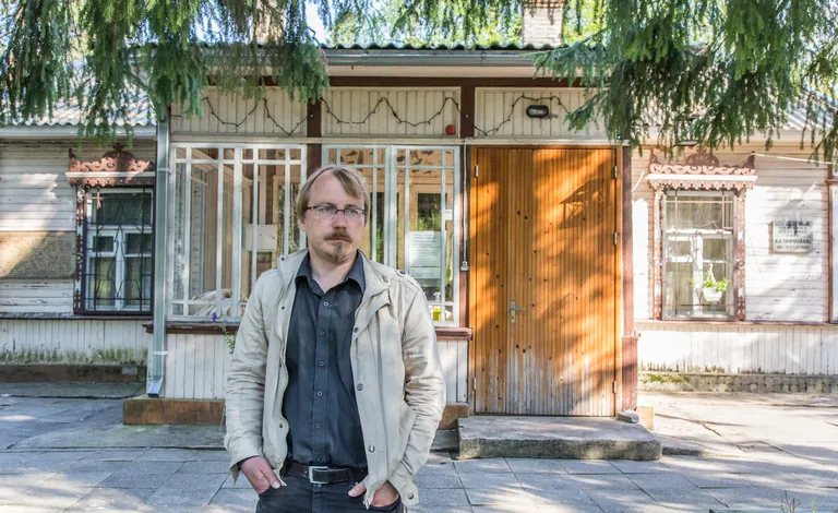 Историк, инспектор по охране старины Мадис Туудер.