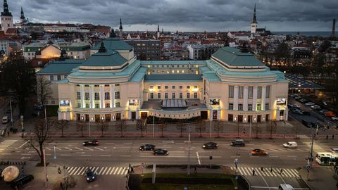 REIN LANG ⟩ Rahvusooperi eestvedajad meenutavad burlakke Volgal