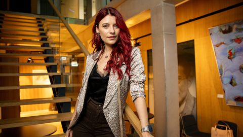 PALJU ÕNNE ⟩ Moeajakirjanik ja fotograaf Meisi Volt teatas beeiootusest
