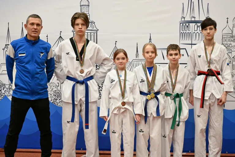 Treener Robert Trofimov saatis võistlustulle viis sportlast.