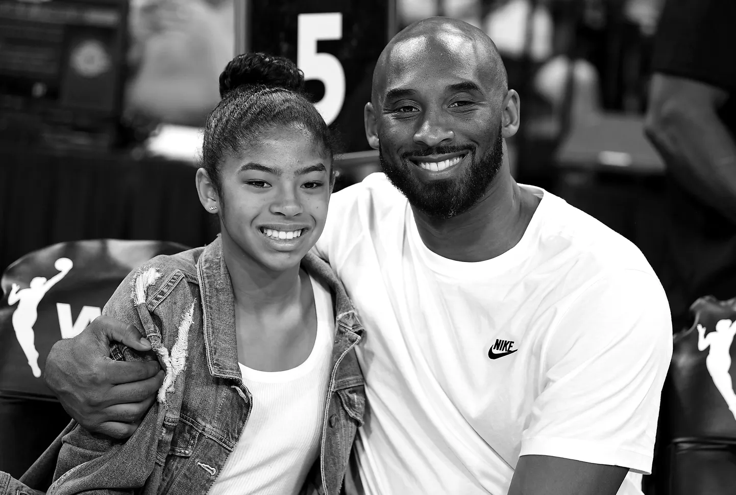 NBA korvpallilegend Kobe Bryant koos 13-aastase tütre Giannaga hukkusid traagilises helikopteriõnnetuses 26. jaanuari hommikul.